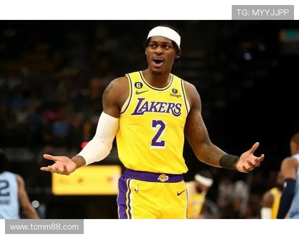 2016年湖人队与76人队精彩对决回顾与分析