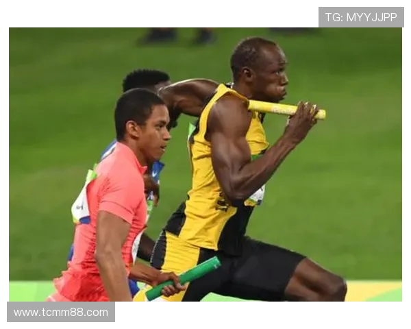 河流队迎战弗鲁米全力争胜展现团队精神与竞技实力 河流队迎战弗鲁米全力争胜展现团队精神与竞技实力