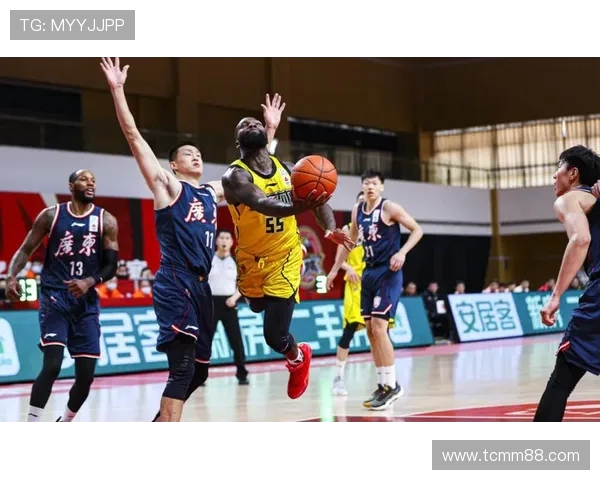 精彩对决视频直播爵士队与魔术队巅峰对决全场回顾与分析