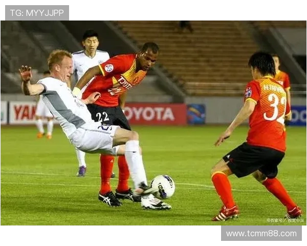 釜山偶像与庆南足球队激战正酣最终结果揭晓引发球迷热议