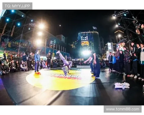 深圳街舞队在滑板精英赛中的战术表现分析与点评