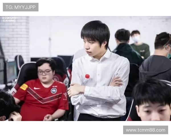 EDG精英赛团队协作分析:展现默契与战术配合的精彩表现 EDG精英赛团队协作分析:展现默契与战术配合的精彩表现