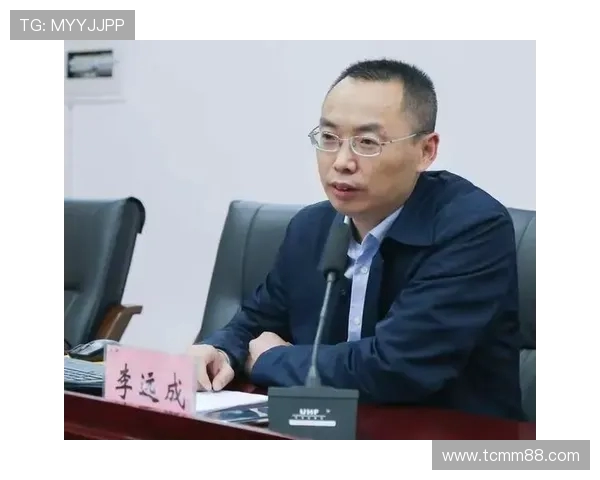 成都与重庆排球队赛后复盘意识碰撞分析与反思